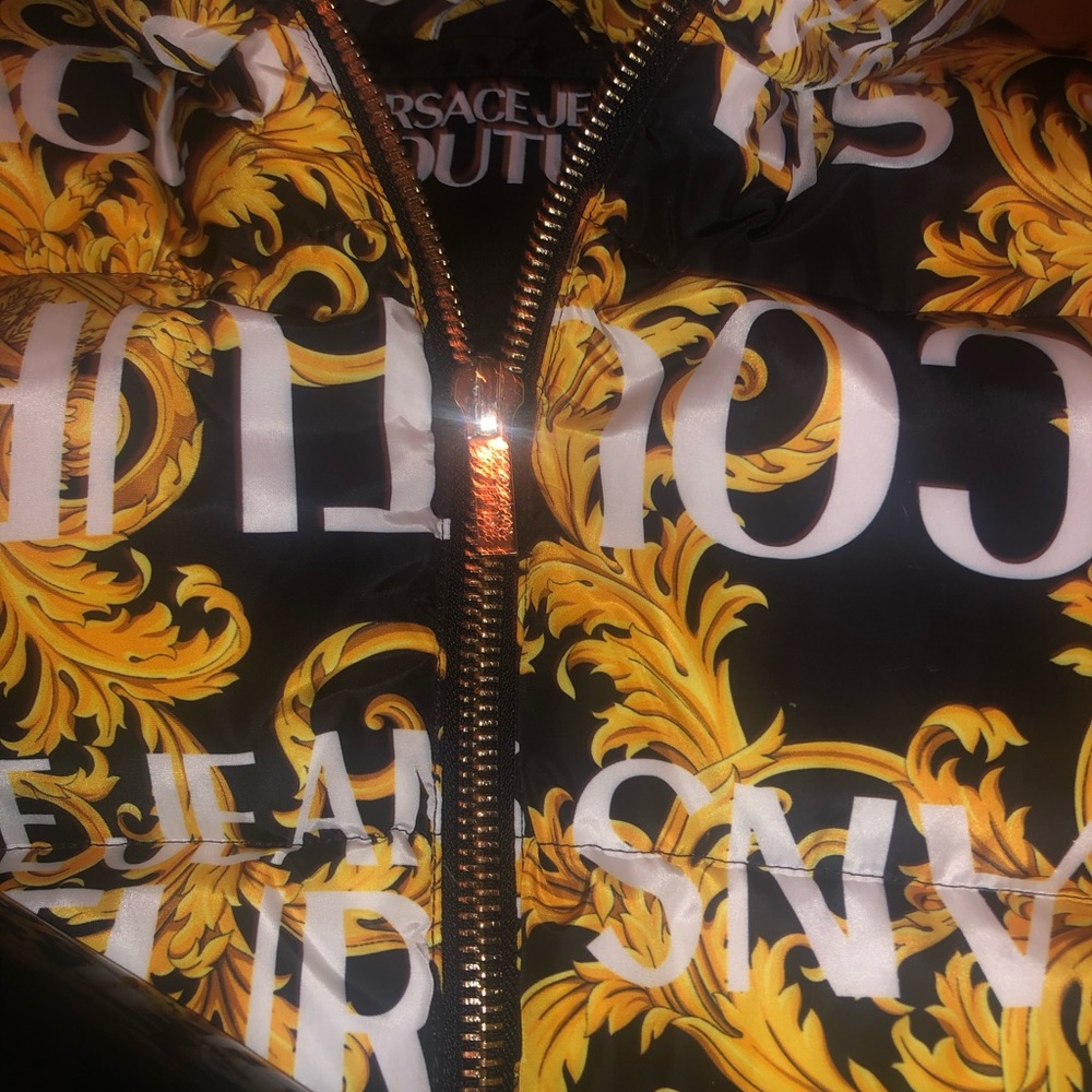 Versace down jacket - Picture 2 of 8